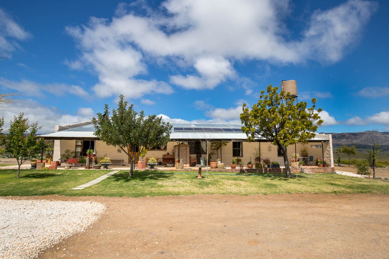 Off Grid & Neat! - Farm for sale in Montagu - Off-Grid Farms For Sale Usa